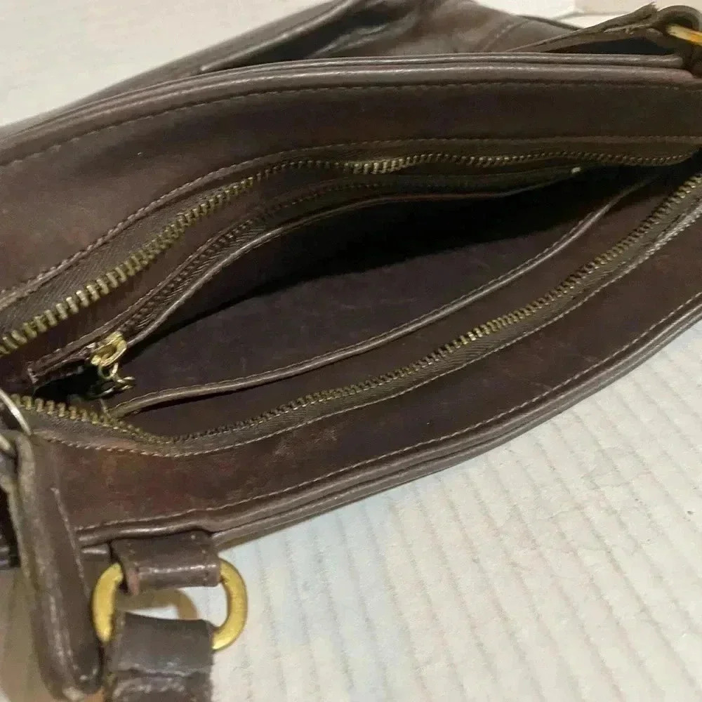Coach vintage brown leather shoulder handbag - Picture 8 of 11